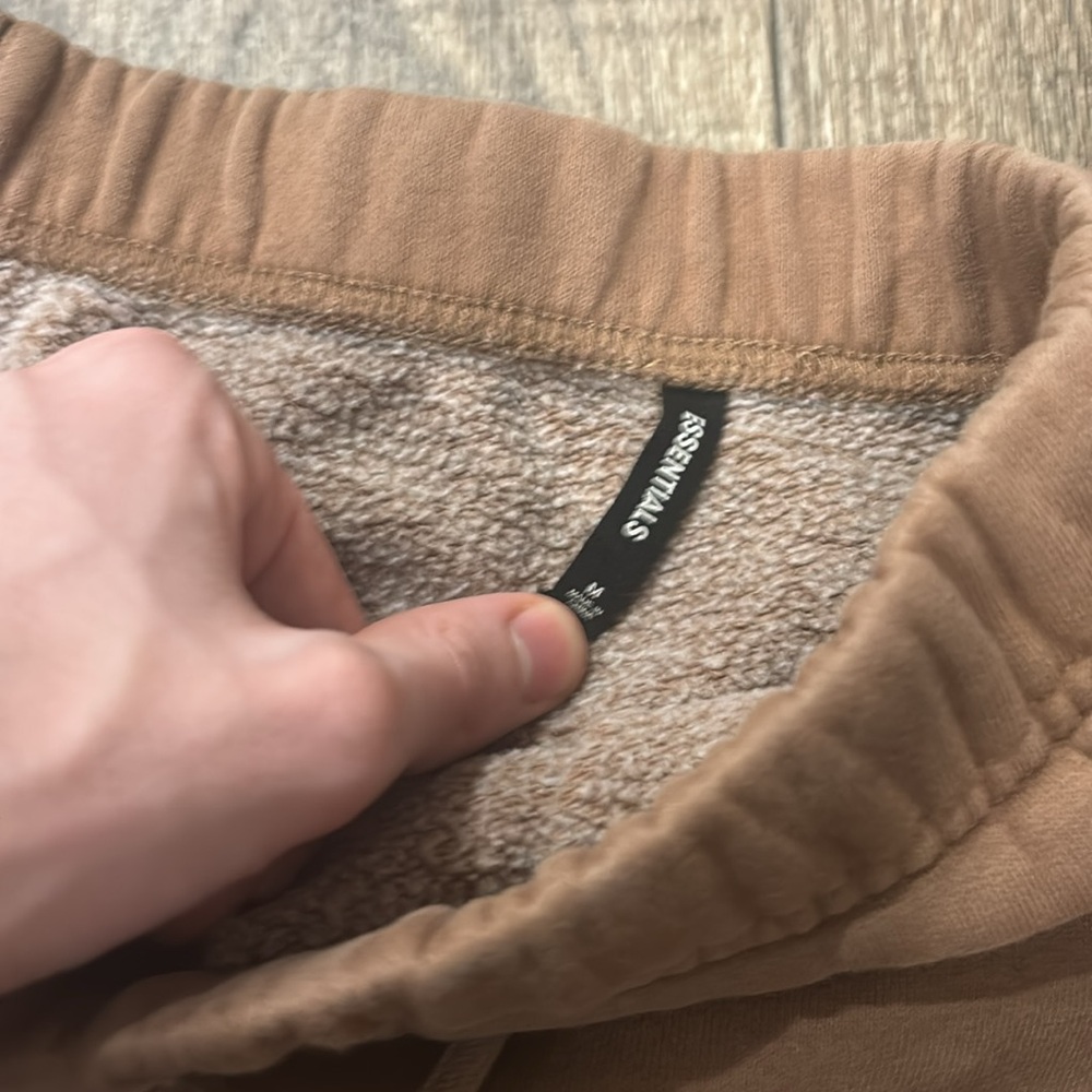 Essentials sweats - Picture 3 of 5